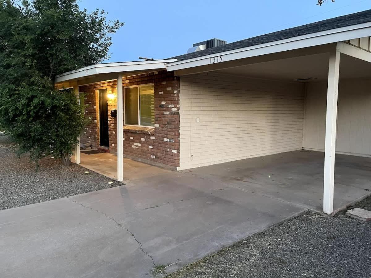 Unity House - Suite 2 In Shared Home Tempe Exterior photo